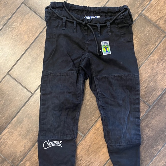 Kids size M2 CTRL gi - Picture 3 of 3